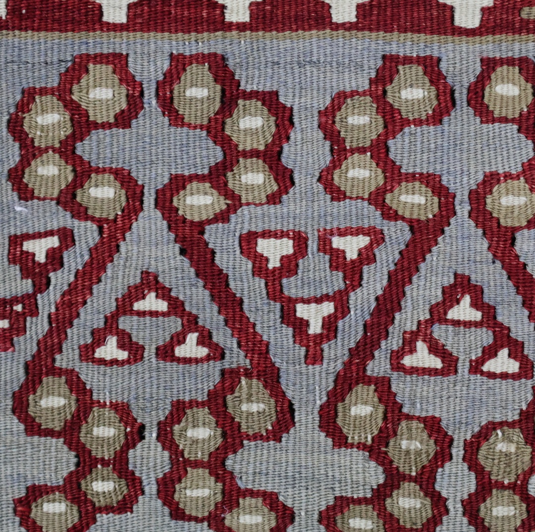 geometric design cushion