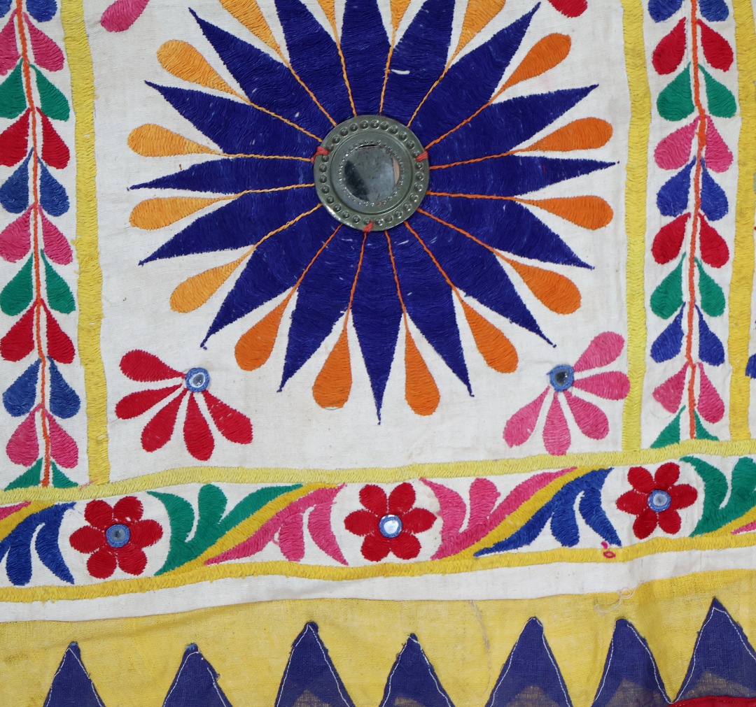 Colourful floral patterned quilt design