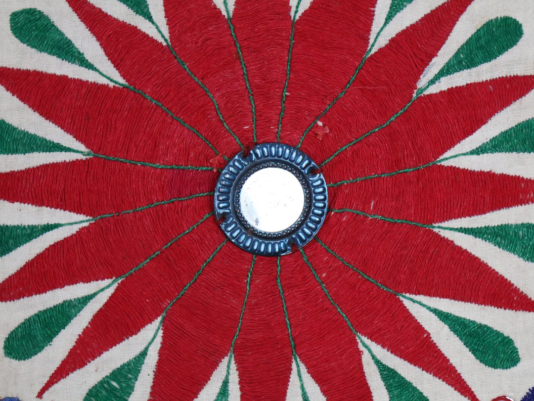 Colourful floral patterned quilt design
